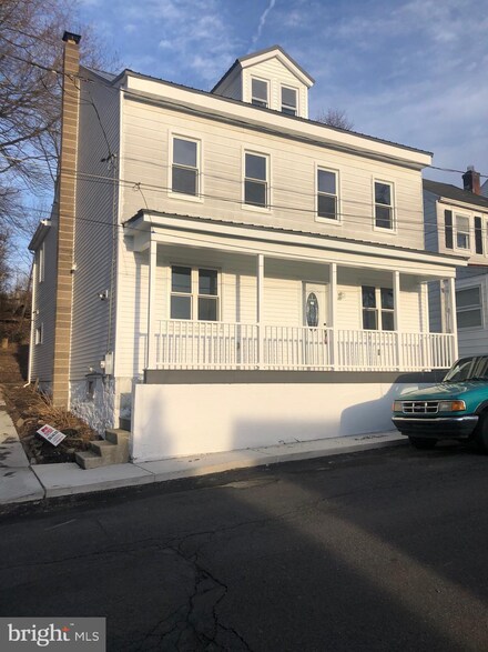336 High St, Minersville, PA 17954