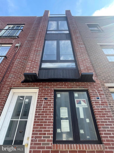 1729 Cambridge St, Philadelphia, PA 19130