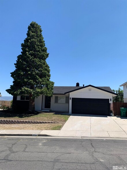 2755 Everett Dr, Reno, NV 89503