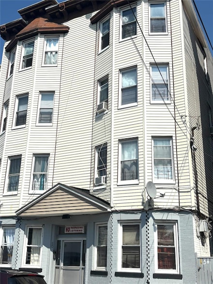 50 van Cortlandt Pk Ave Unit 6, Yonkers, NY 10701