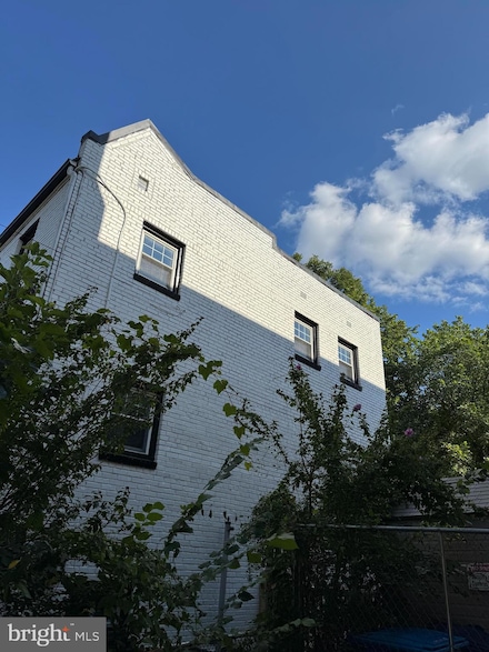 407 Xenia St SE, Washington, DC 20032