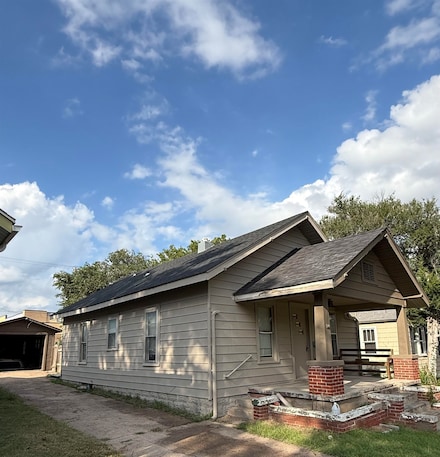 105 E 13th St, Larned, KS 67550