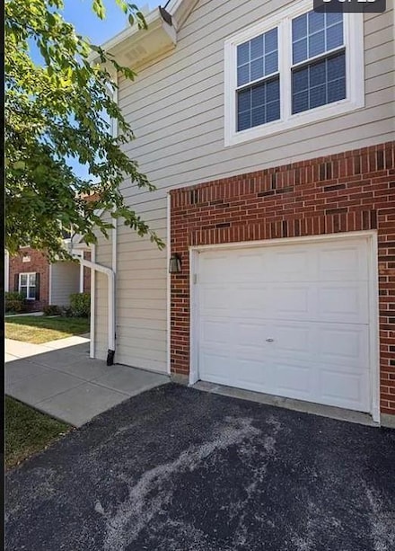 11619 Tomahawk Creek Pkwy Unit "L", Leawood, KS 66211