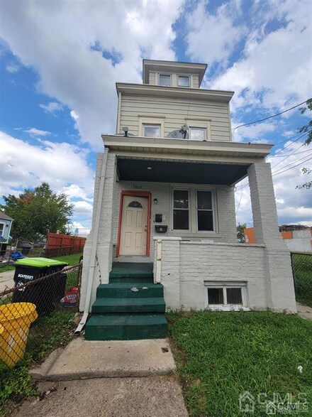 1462 Olden Ave, Ewing, NJ 08638