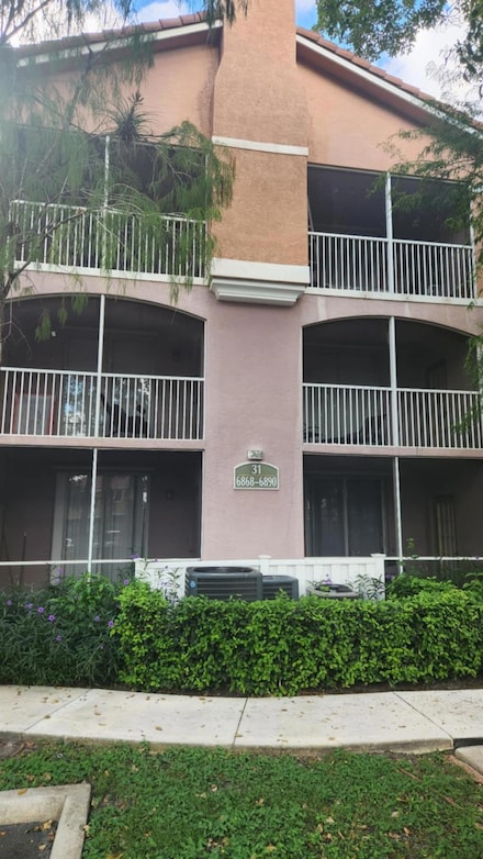 6884 W Sample Rd Unit B, Coral Springs, FL 33067