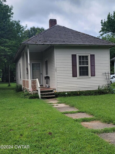 123 2nd St, Jackson, TN 38301