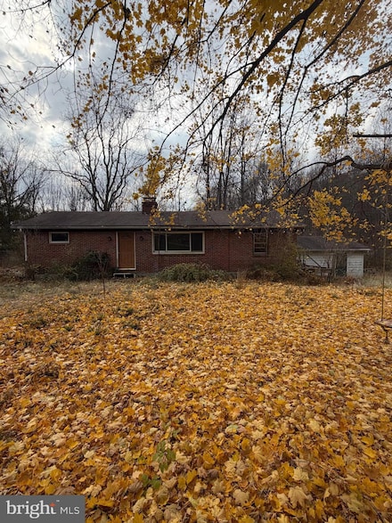 3963 Fissels Church Rd, Glen Rock, PA 17327