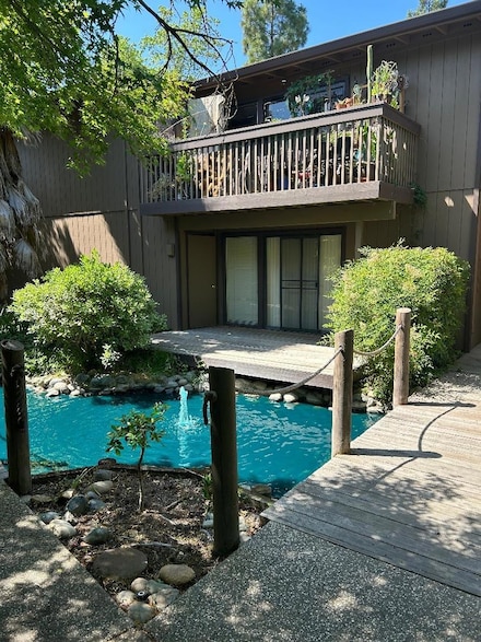 957 Fulton Ave, Sacramento, CA 95825