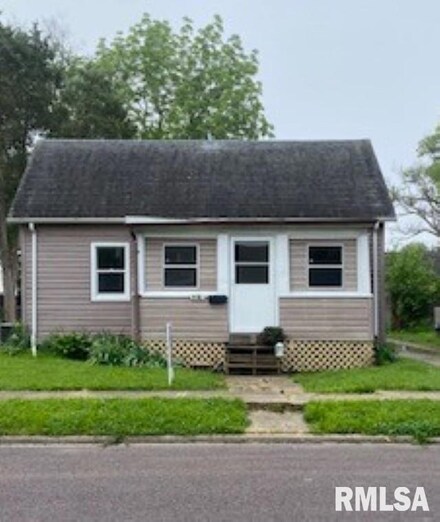 806 Catherine St, Pekin, IL 61554