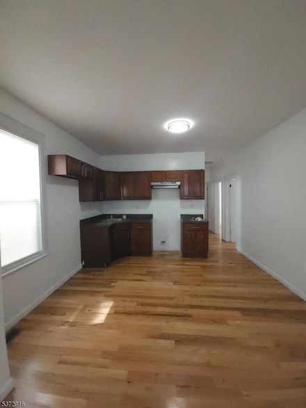 166 Goodwin Ave, Newark, NJ 07112