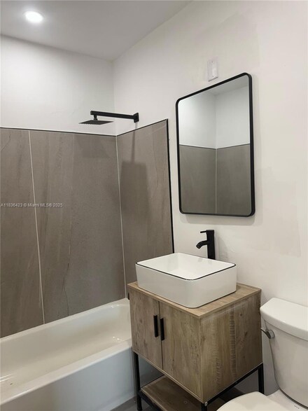 5666 Mayo St Unit 3, Hollywood, FL 33023