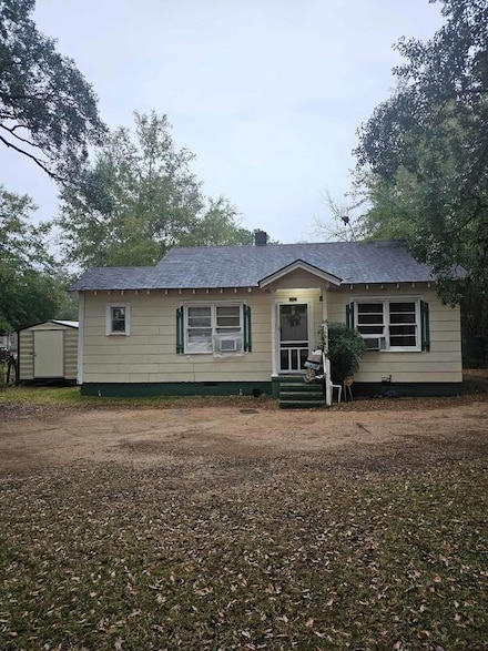 1321 Gillespie Ave, Albany, GA 31707