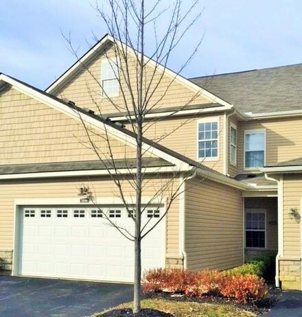 1446 Lakes Circle Dr, Columbus, OH 43240