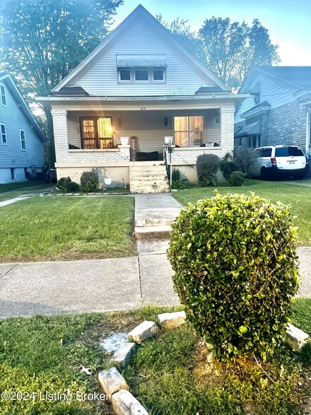 674 S 43rd St, Louisville, KY 40211