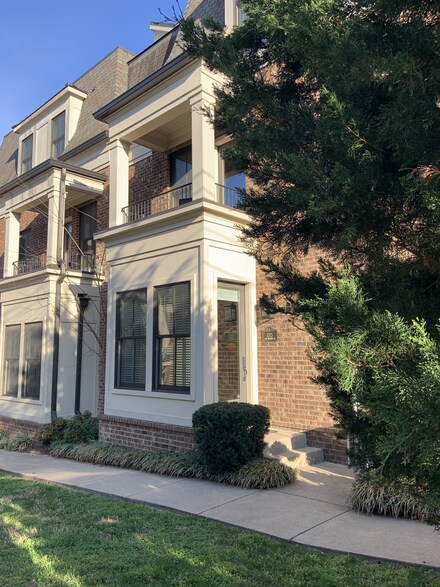 1313 5th Ave N Unit 6, Nashville, TN 37208