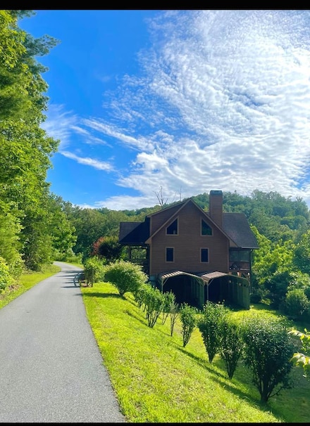 156 Trillium Heights Trace, Brasstown, NC 28902