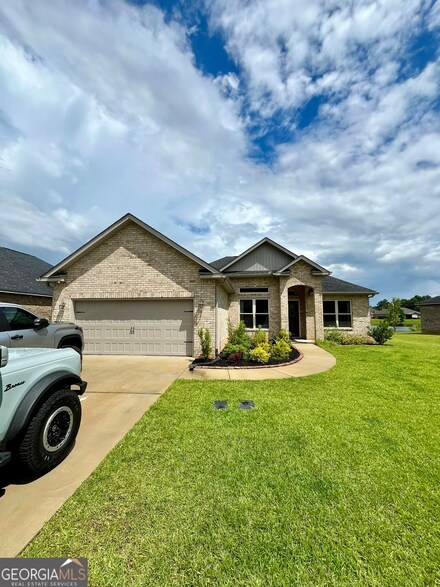 114 Gwendolyn Ave, Perry, GA 31069