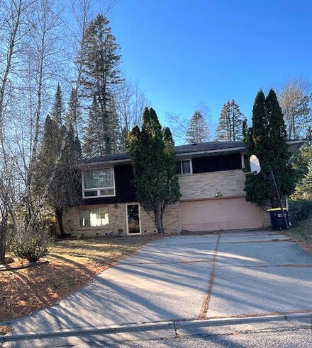 329 Hemlock St, Rhinelander, WI 54501