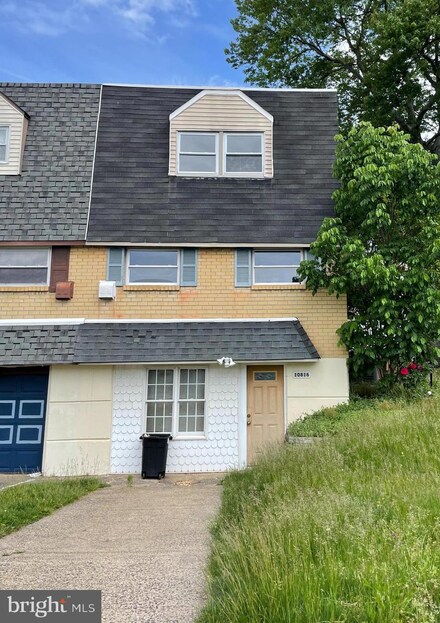 10816 Kelvin Ave, Philadelphia, PA 19116