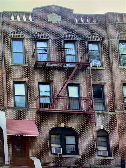 555 E 80th St, Brooklyn, NY 11236