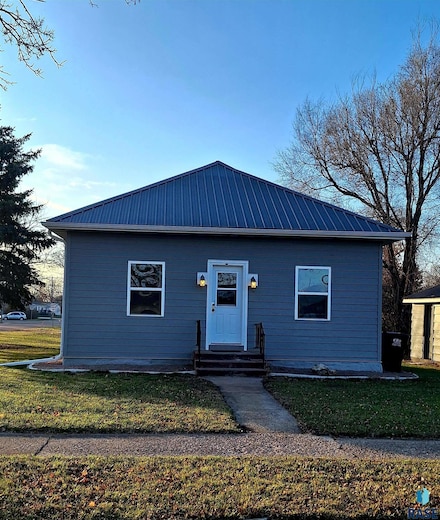 501 N Main St, Salem, SD 57058