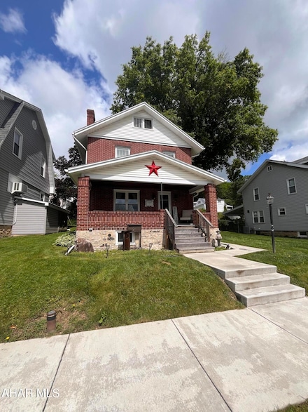 220 27th Ave, Altoona, PA 16601