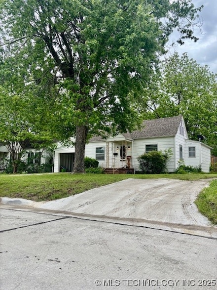 605 W 20th St, Ada, OK 74820