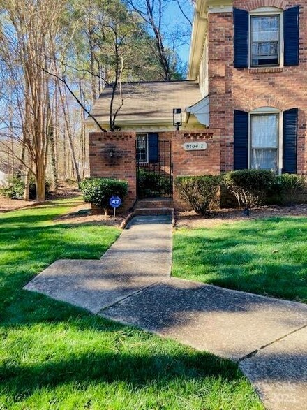 9104 Nolley Ct Unit I, Charlotte, NC 28270