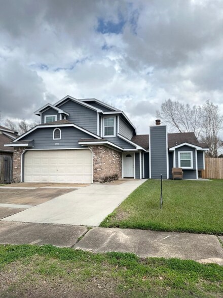 4722 Newpark Dr, Houston, TX 77041