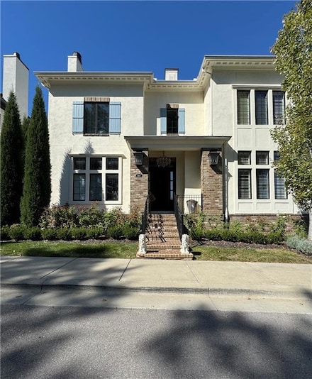 5202 Arbor Dr, Prairie Village, KS 66207