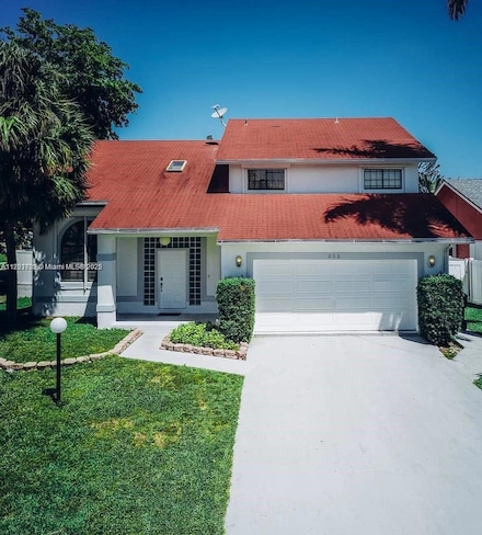 203 SE 8th St, Dania, FL 33004