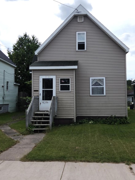 1525 W 4th Ave, Sault Sainte Marie, MI 49783