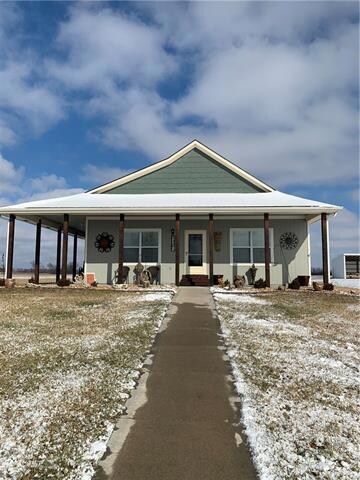 496 SW 601st Rd, Centerview, MO 64019