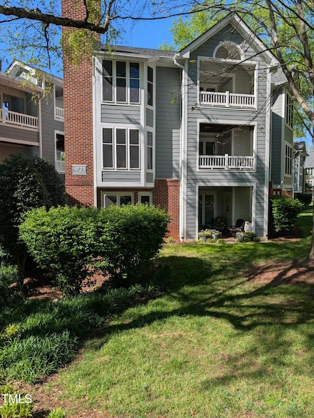 921 Washington St Unit 201, Raleigh, NC 27605