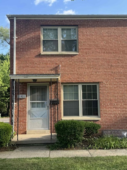 2021 Harwitch Rd, Upper Arlington, OH 43221
