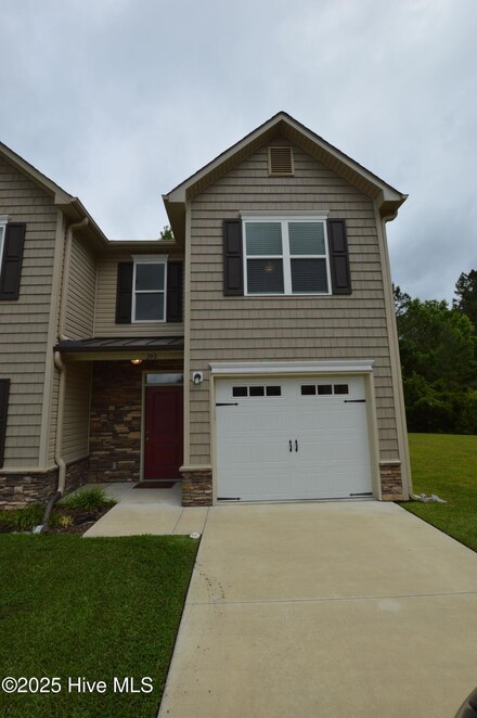 202 Boyington Place Rd, Midway Park, NC 28544