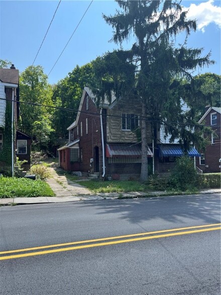 1838 Montier St, Pittsburgh, PA 15221