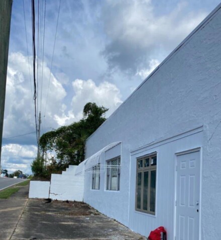182 E U S Hwy 90, Defuniak Springs, FL 32433