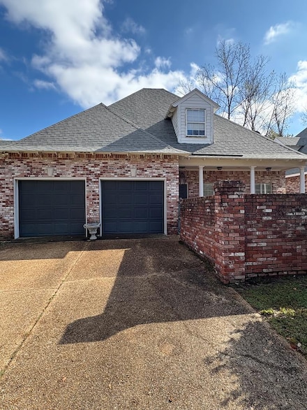 111 Fleur de Lis Dr, Vicksburg, MS 39180