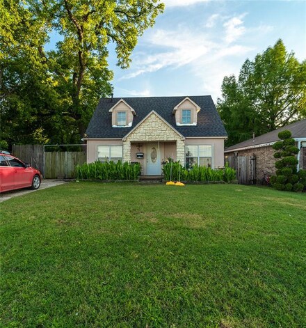 7111 Denton Dr, Dallas, TX 75235