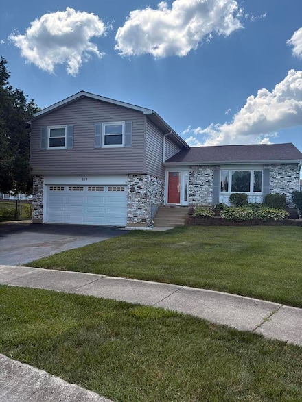 619 Belair Ct, Carol Stream, IL 60188
