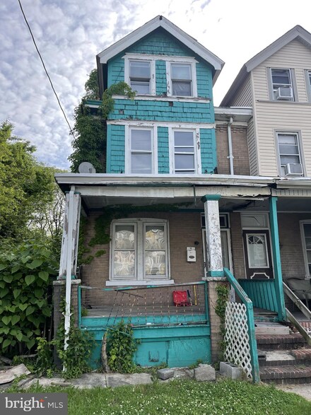 48 Evans Ave, Trenton, NJ 08638