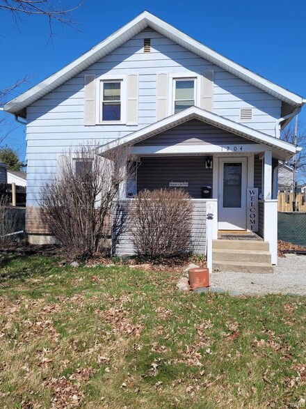 1204 W State Blvd, Fort Wayne, IN 46808