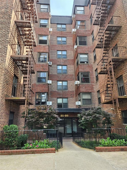 91-8 32nd Ave Unit E107, East Elmhurst, NY 11369