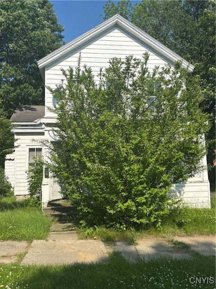 32 Broad St, Gloversville, NY 12078