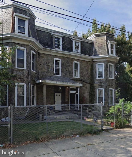1902 04 W Tioga St, Philadelphia, PA 19140