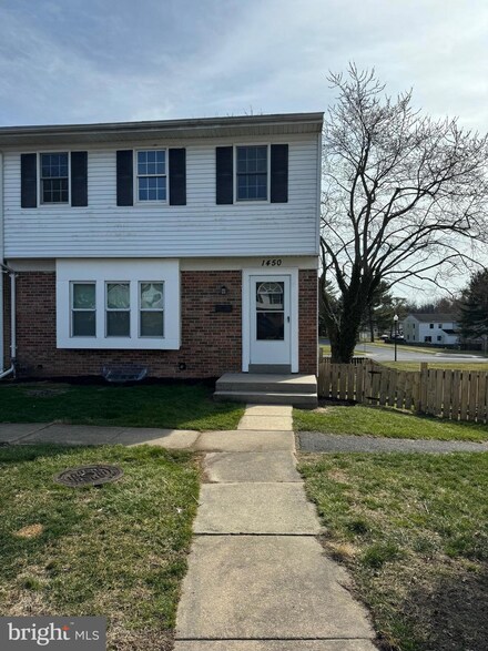 1450 Harford Square Dr, Edgewood, MD 21040