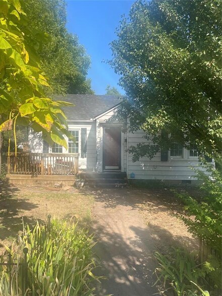 317 N Flood Ave, Norman, OK 73069