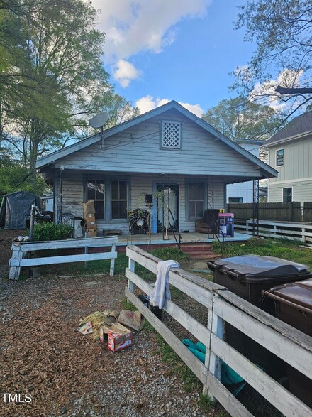 1202 W Murray Ave, Durham, NC 27704
