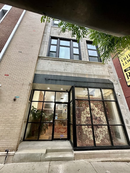 441 N La Salle Dr Unit 2, Chicago, IL 60654